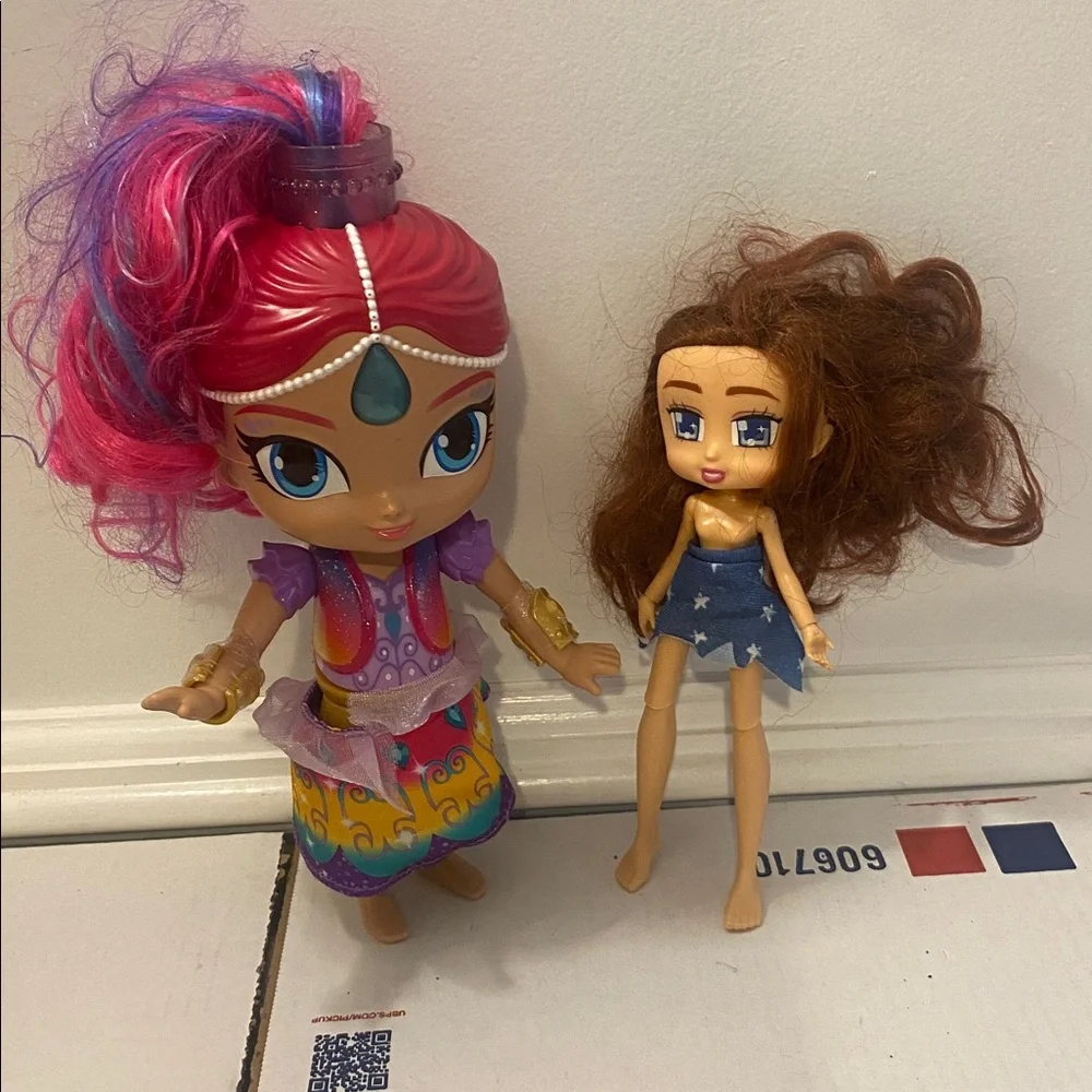 5 pound bundle of 6 Dolls good condition see pictures - Picture 2 of 3